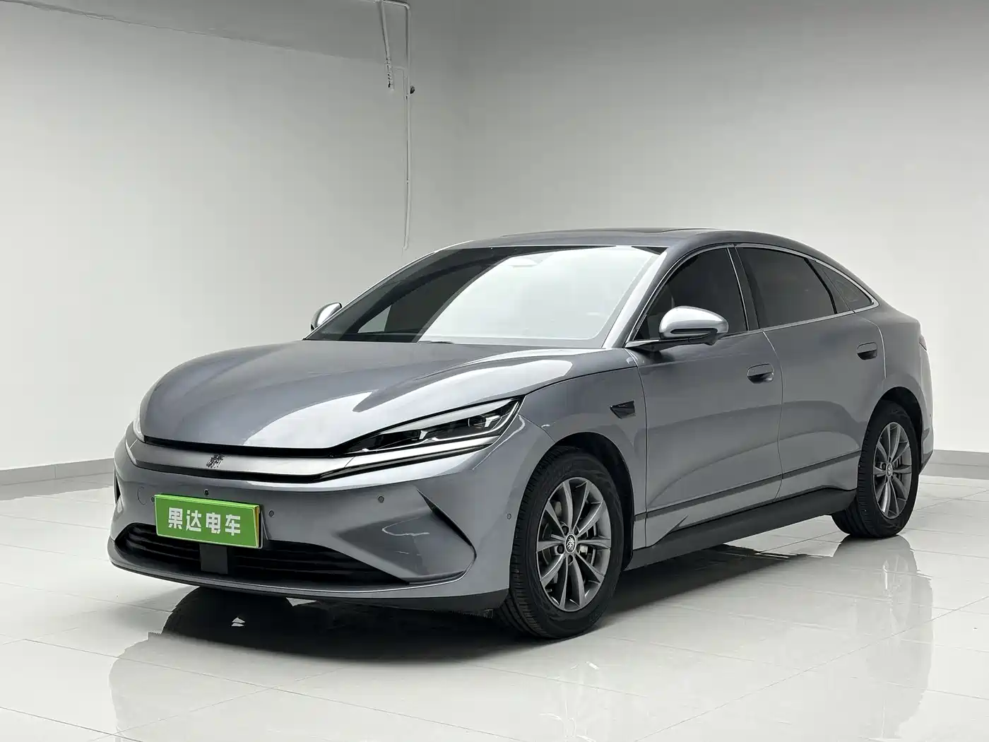 BYD QIN L