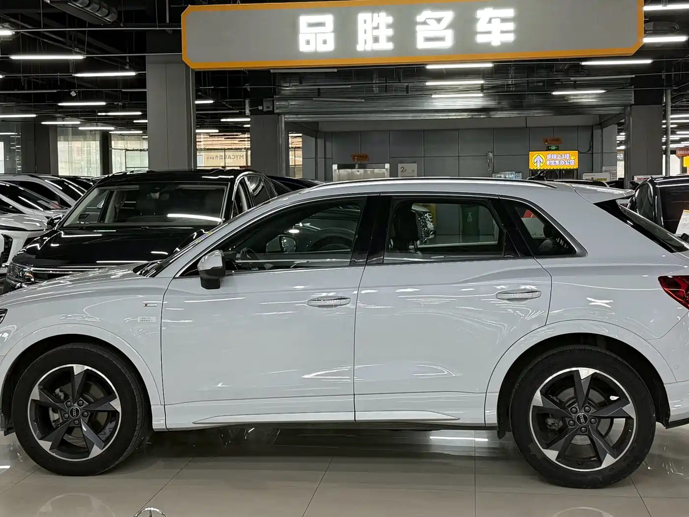 Audi Q3 2023 35 TFSI Fashion Dynamic Model (1.5T) фото 4