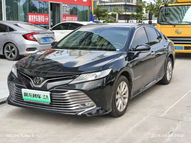 Toyota Camry 2019 Facelift 2.0G Luxury Edition — фото 1