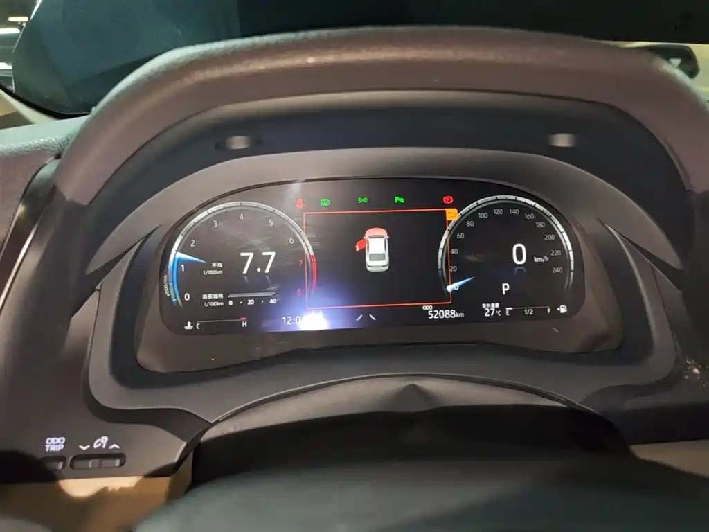 Toyota Camry 2021 2.5G Luxury Edition фото 12