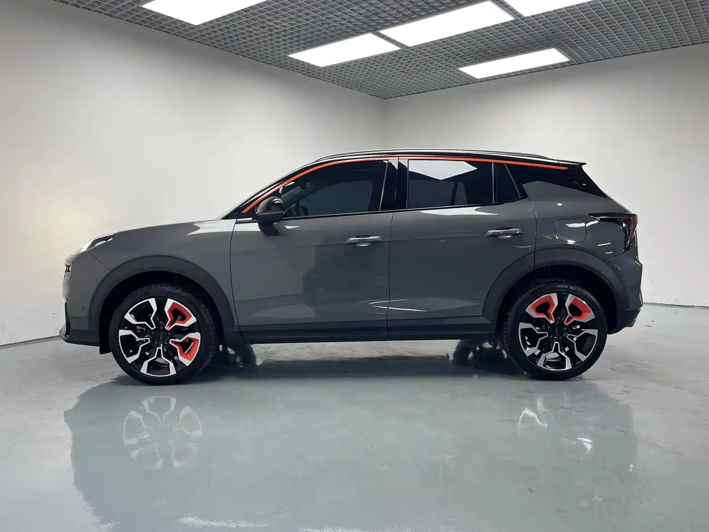 Lynk & Co 06 2023 Remix 1.5T Shine Halo фото 4