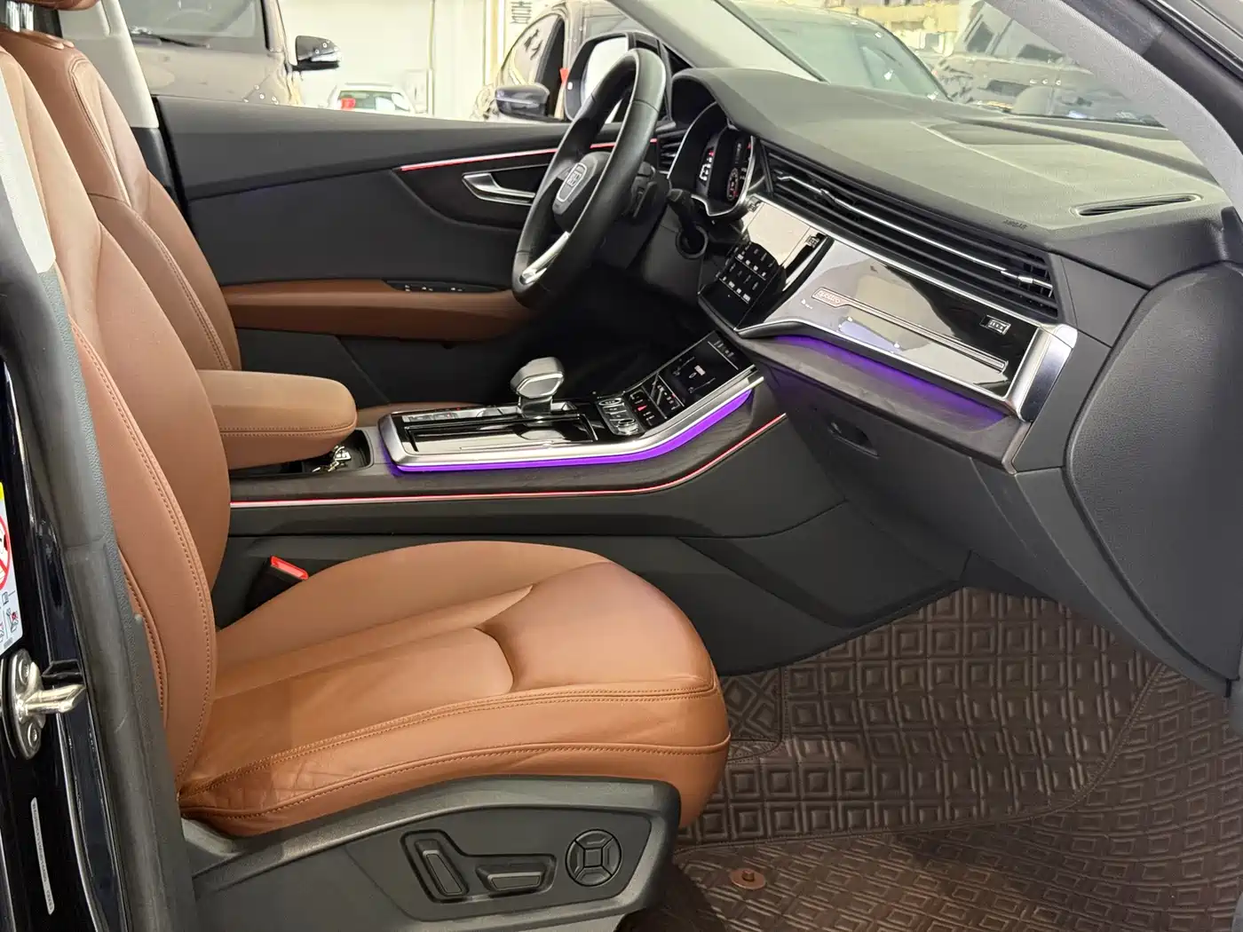 Audi Q8 2021 Model 55 TFSI Luxury Dynamic фото 14