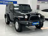 Фото 3 - Jeep Wrangler