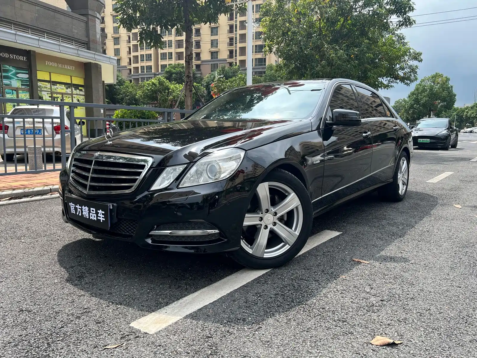Фото 1 - Mercedes-Benz E-Class