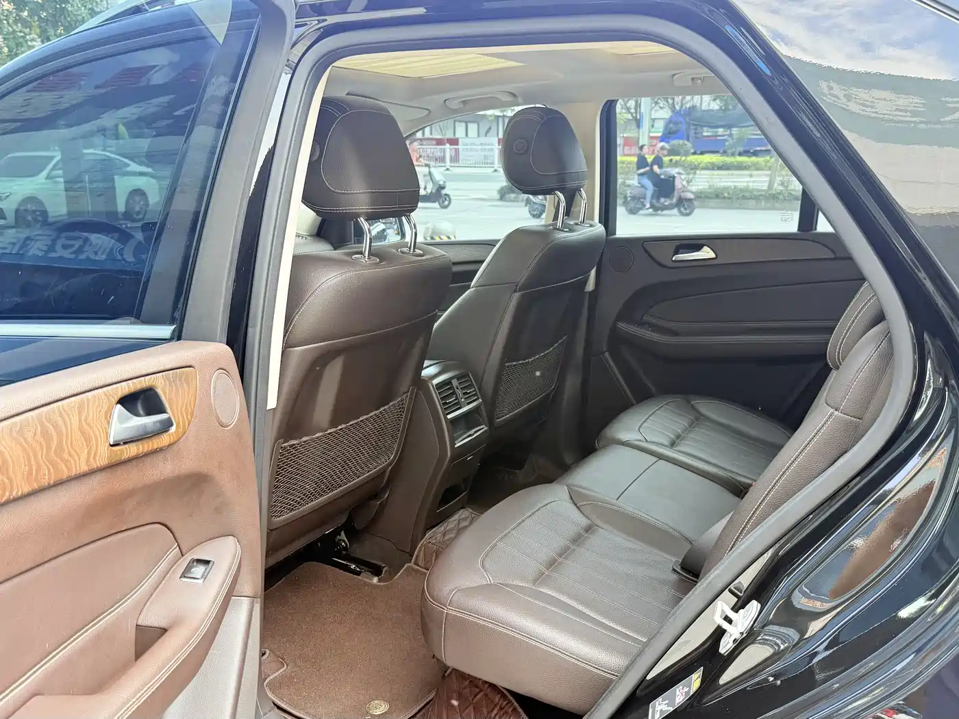 Mercedes-Benz GLE 2016 GLE 320 4MATIC Luxury фото 7