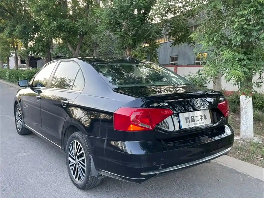 Volkswagen Jetta 2019 Dream Edition 1.4L Manual Comfort фото 8