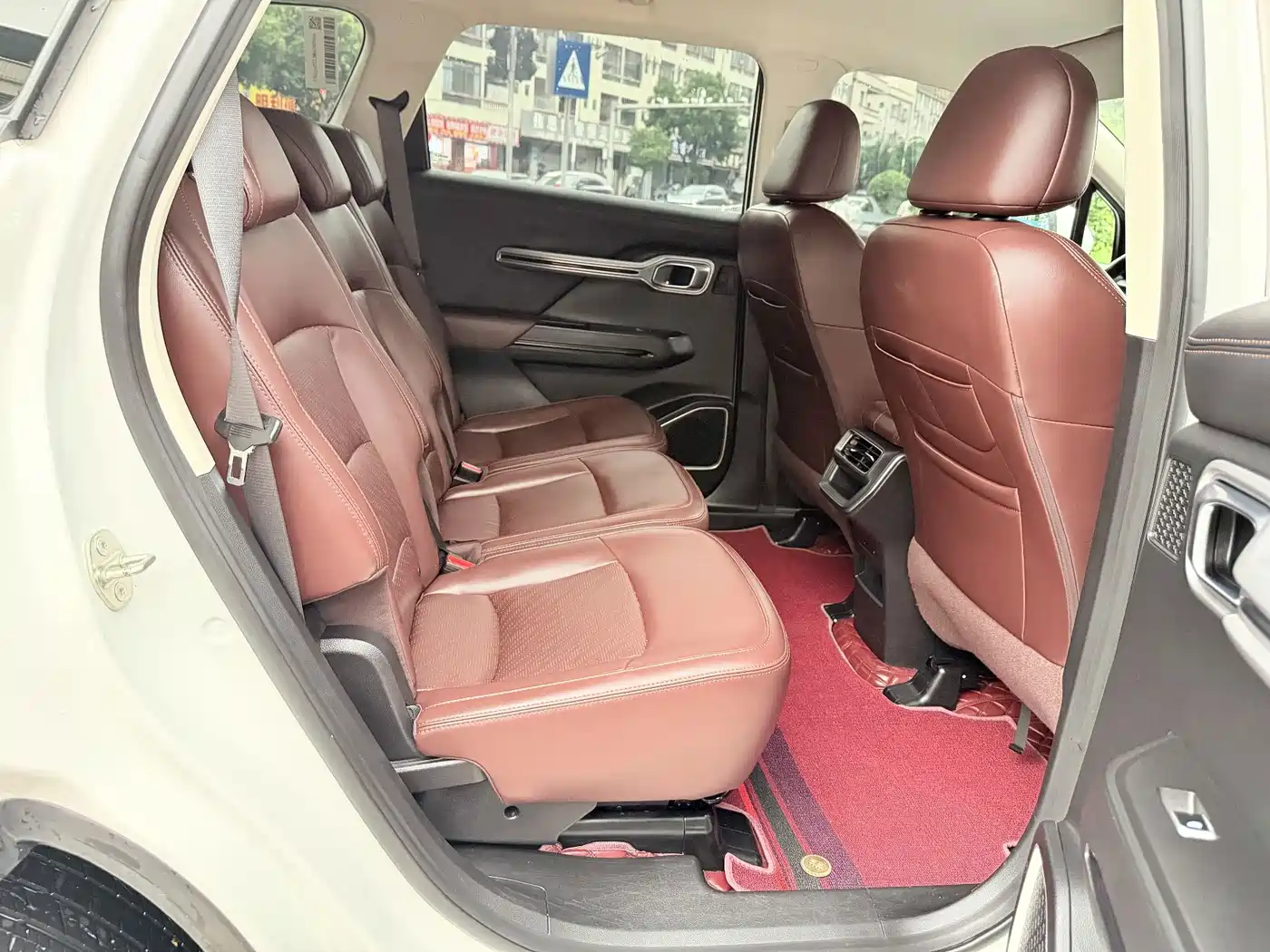 Photo 8 - Geely Haoyue