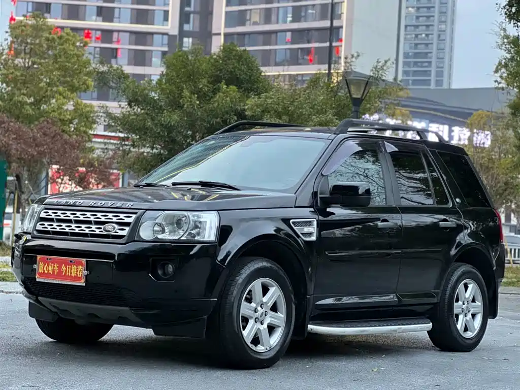 Land Rover Freelander 2 2011 2.2T SD4 SE Diesel фото 3