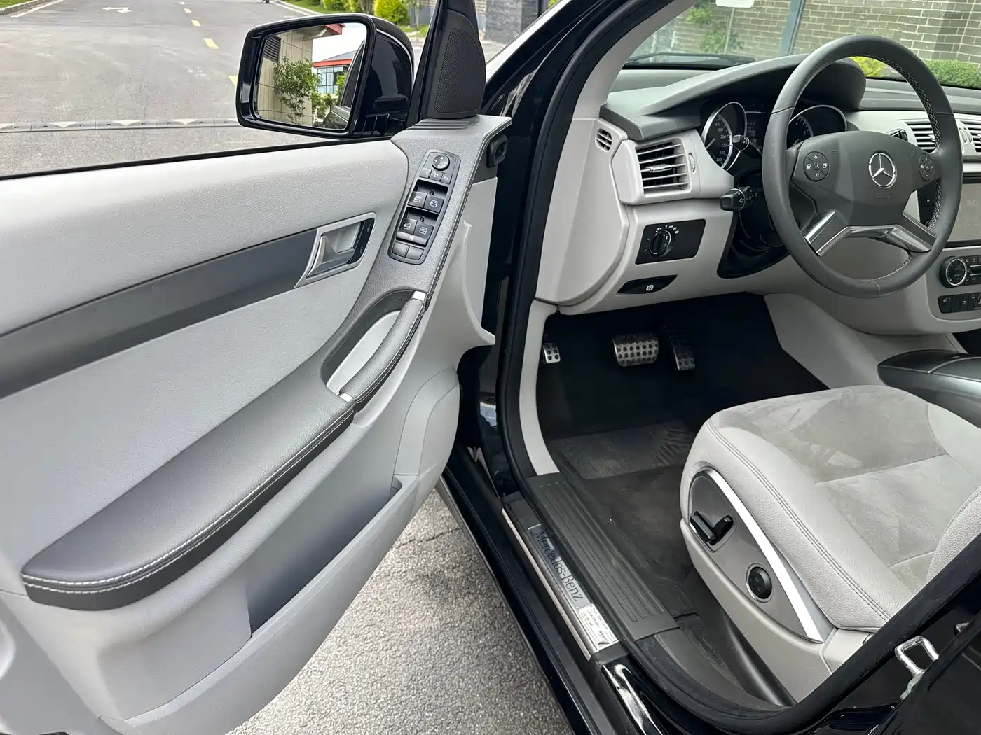Mercedes-Benz R-Class 2015 R 320 4MATIC Luxury фото 10