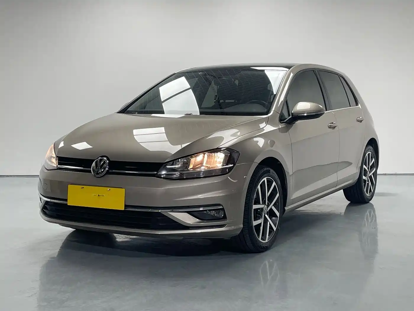 Volkswagen Golf 2018 230TSI Automatic Luxury