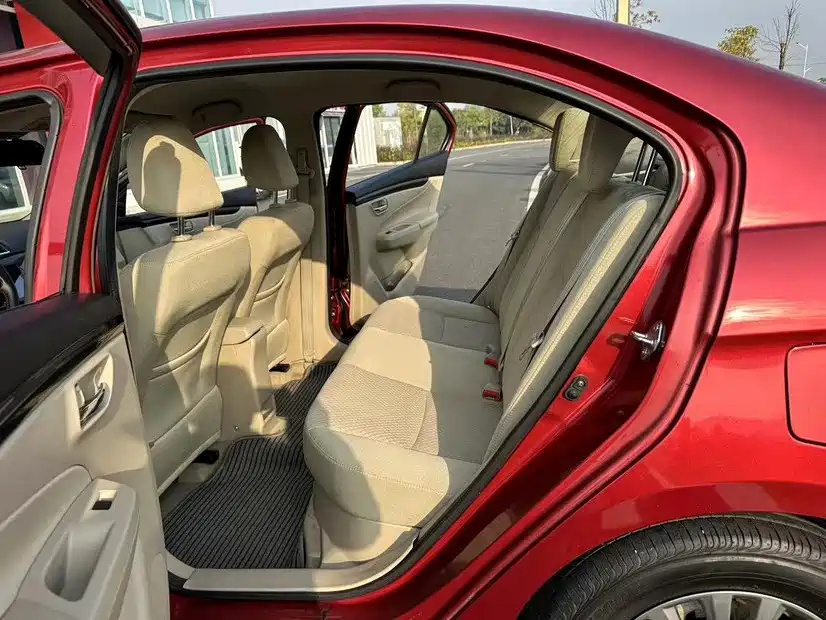 Suzuki Alivio 2016 2015 1.6L Automatic Comfort