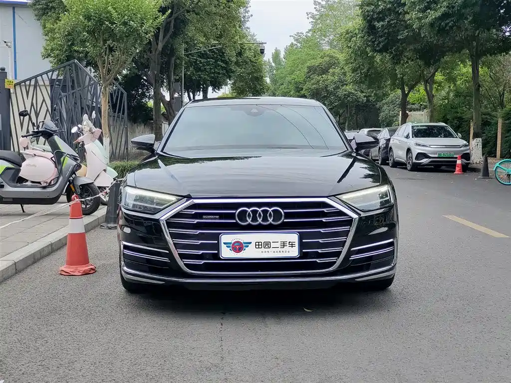 Audi A8 2019 Plus A8L 50 TFSI quattro Comfort фото 2