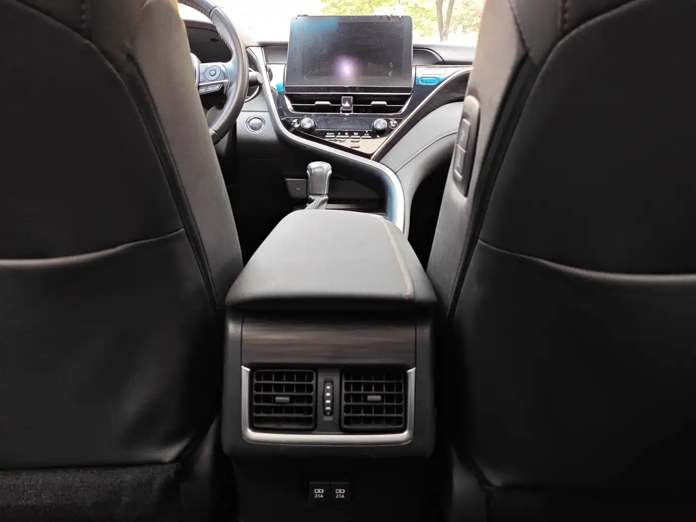Toyota Camry 2021 2.0G Luxury Edition фото 17