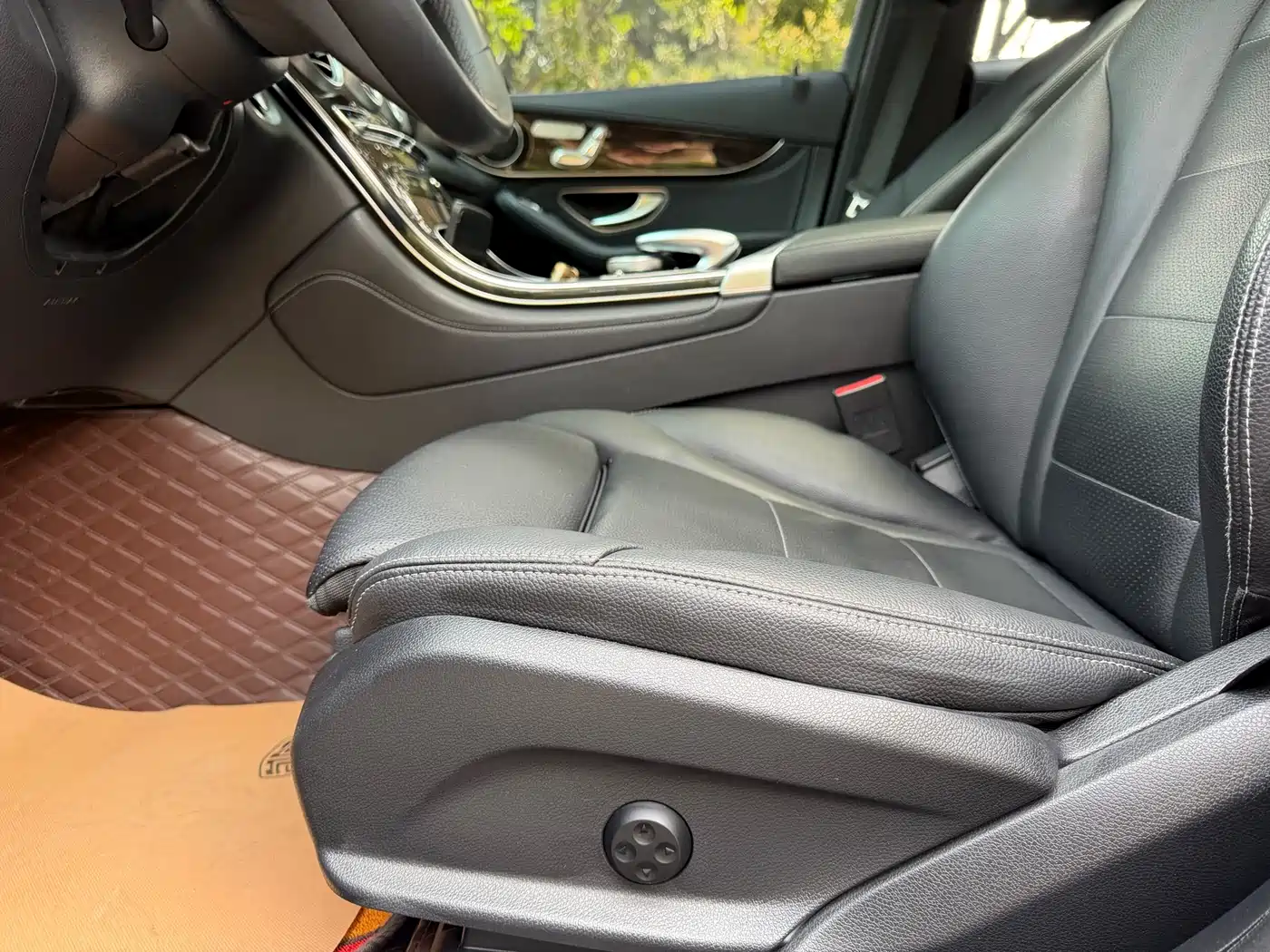 Mercedes-Benz GLC 2017 GLC 260 4MATIC Dynamic фото 22