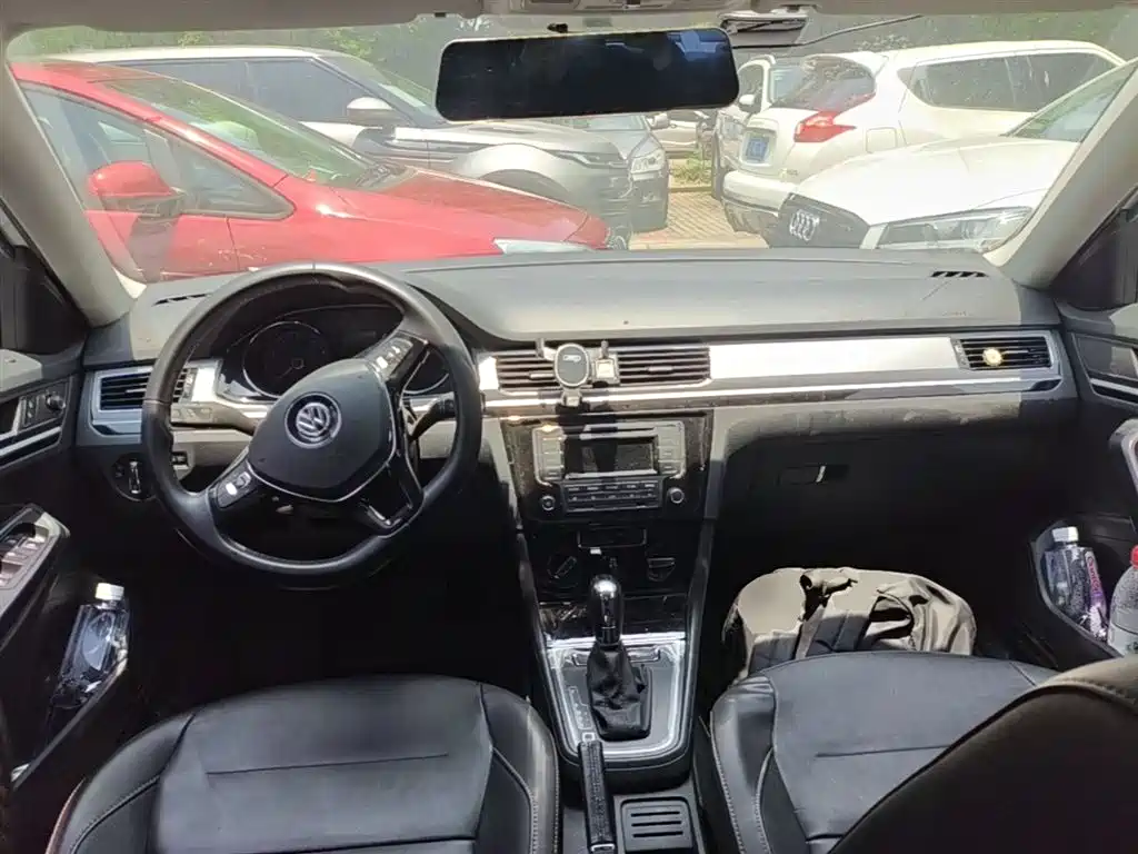 Volkswagen Bora 2018 1.5L Automatic Comfort фото 10