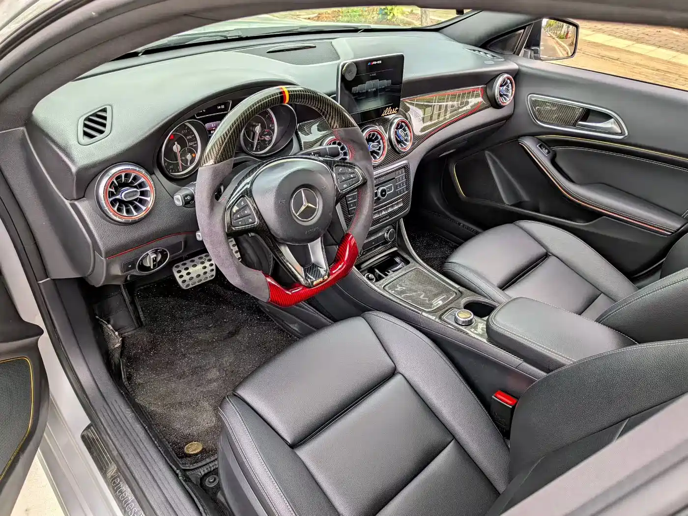 Mercedes-Benz CLA (Import) 2015 CLA 200 фото 9