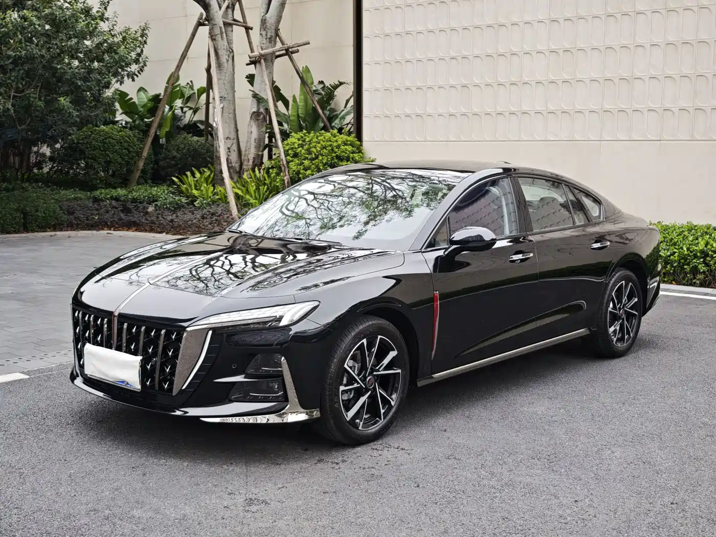 Hongqi H6 2025 Model 2.0T Beauty Edition