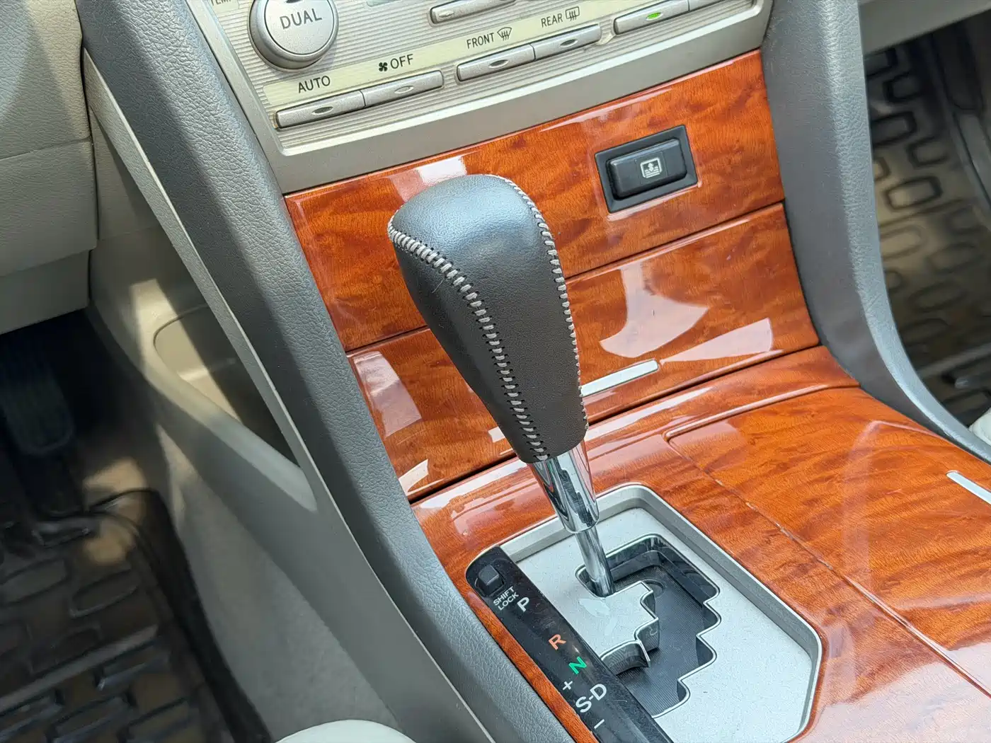 Toyota Camry 2008 240G Luxury Edition фото 17