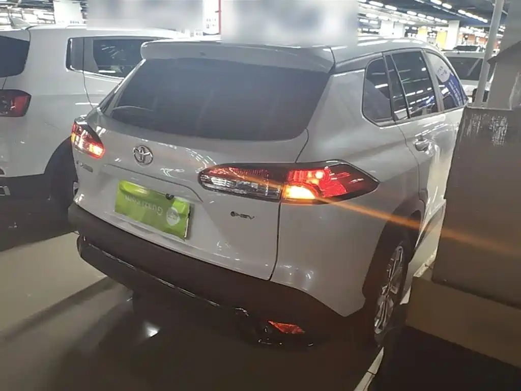 Toyota Frontlander 2024 2.0L Smart Hybrid Dual Engine Leading Edition фото 7