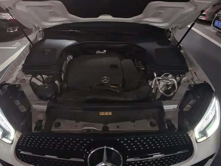 Mercedes-Benz GLC Coupe 2022 Facelift GLC 260 4MATIC Coupe SUV фото 10