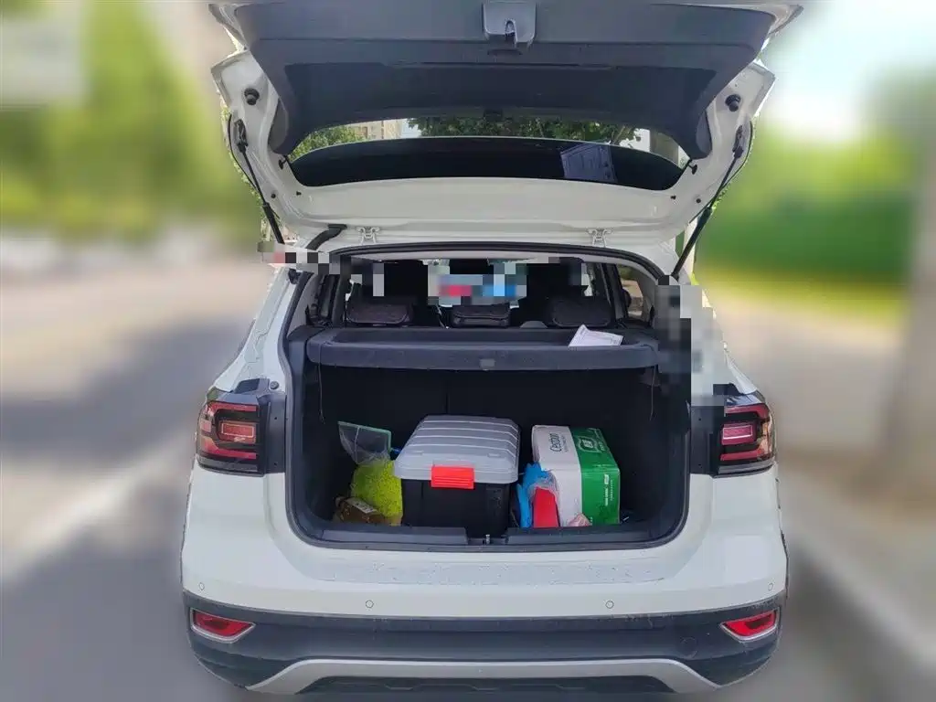 Volkswagen Tanying 2021 1.5L Automatic Smart Connect Edition фото 15