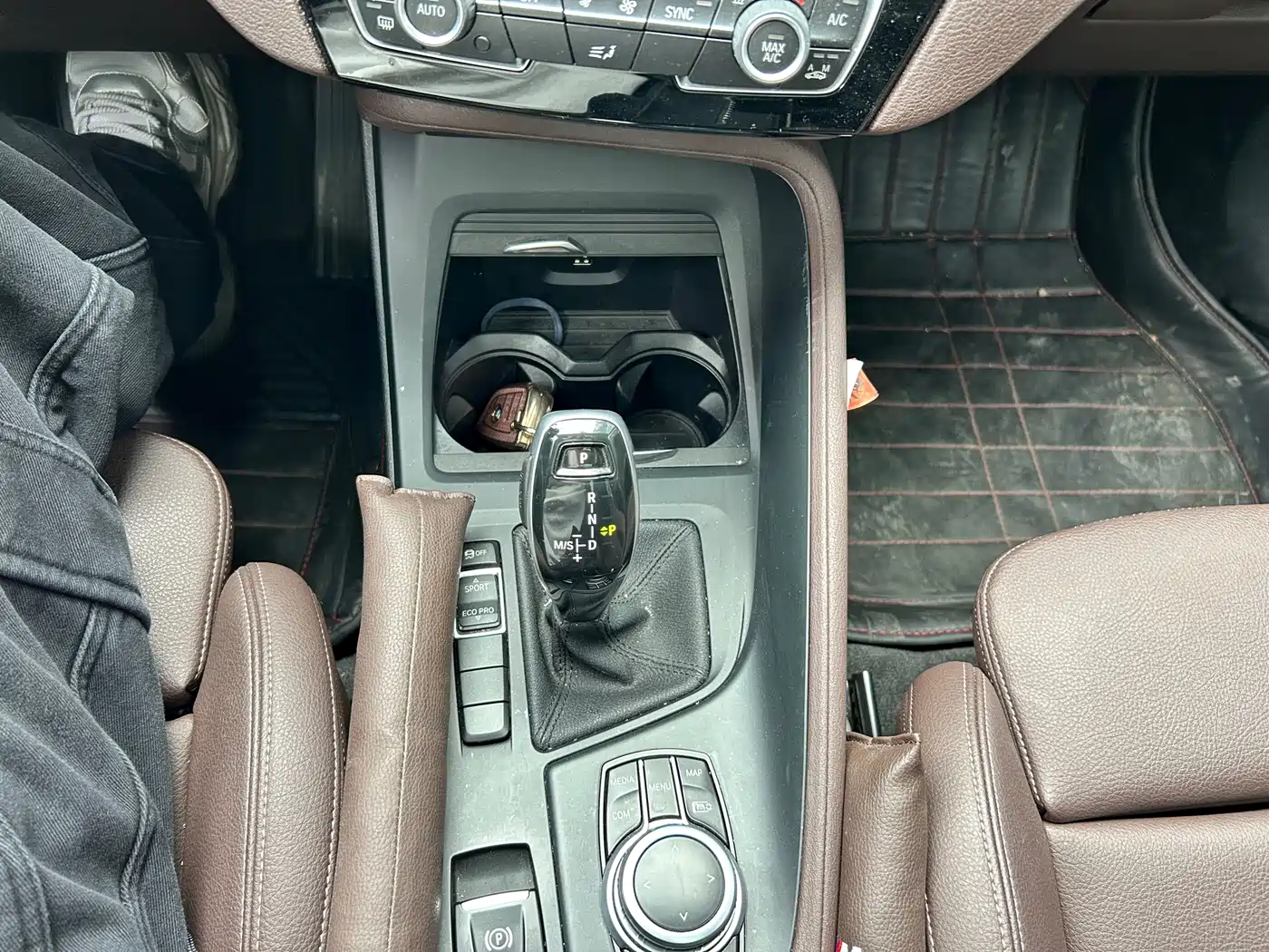 BMW X1 2022 sDrive25Li Leading фото 15