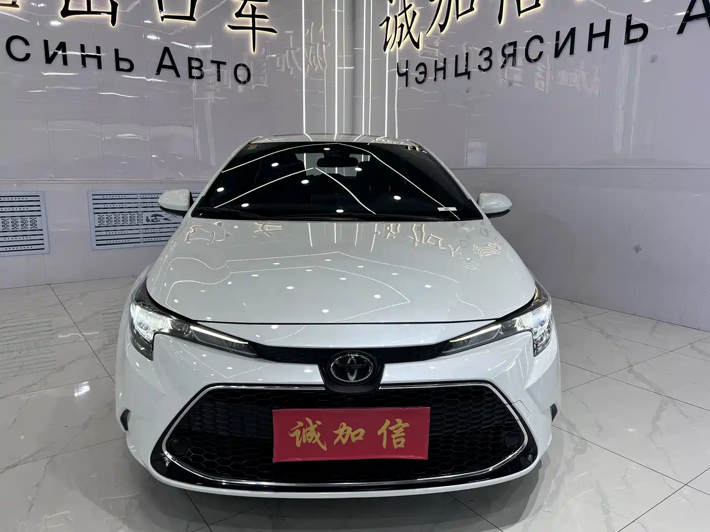 Toyota Levin 2022 185T CVT Luxury Edition фото 2