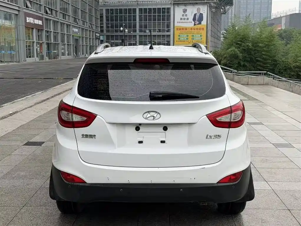 Hyundai Beijing Hyundai ix35 2013 2.0L Auto 2WD Smart GLS China IV фото 9