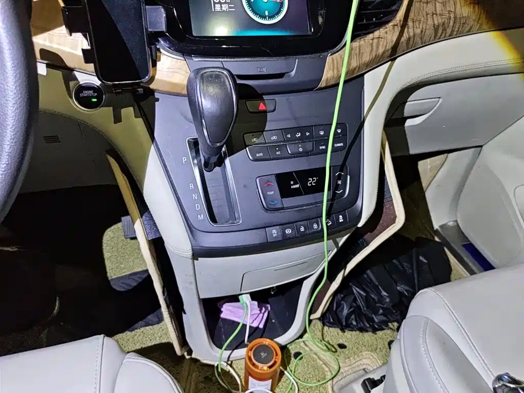 Buick GL8 2017 ES 28T Comfort Type China V фото 10