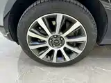 Photo 11 - Land Rover Range Rover