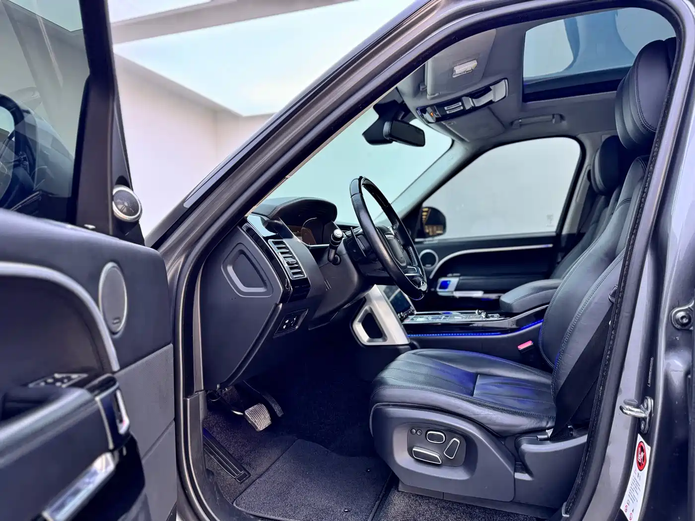 Land Rover Range Rover 2015 3.0 TDV6 Vogue фото 8