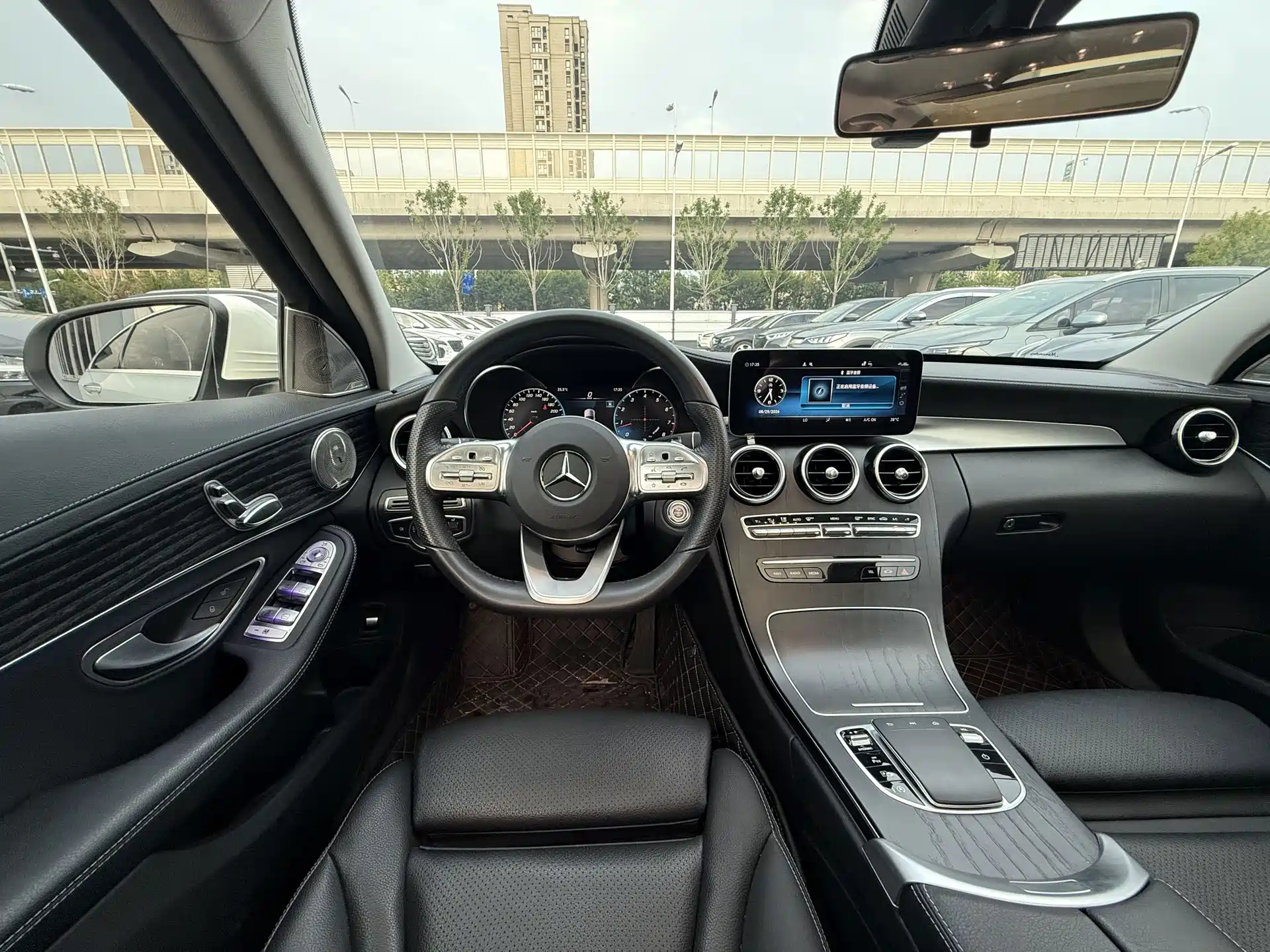 Фото 10 - Mercedes-Benz C-Class