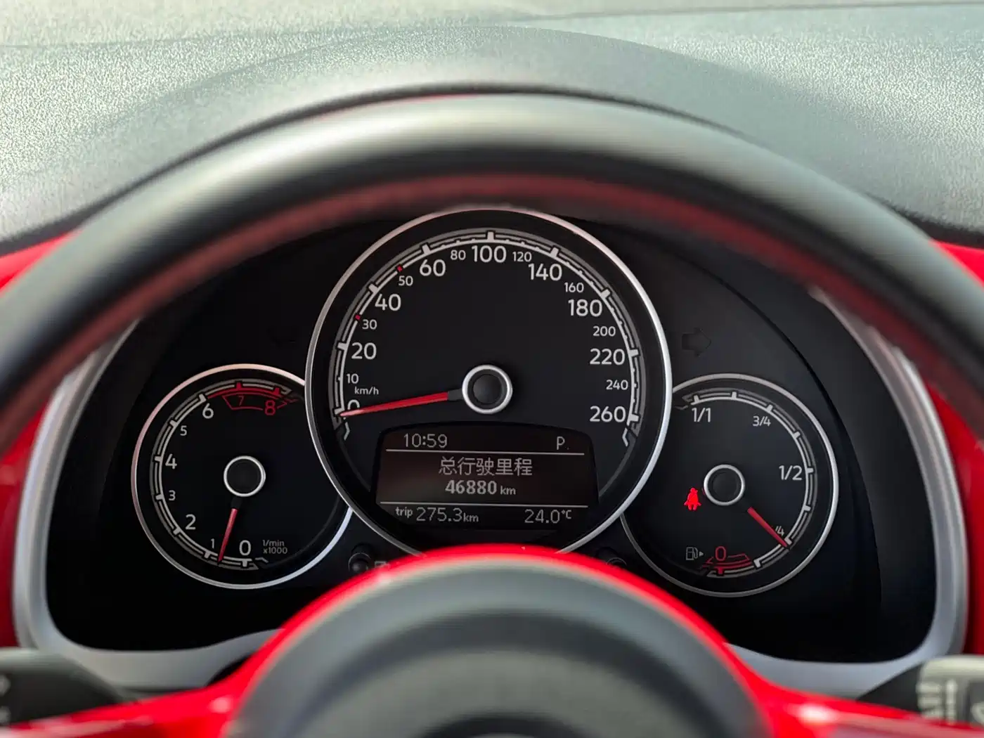 Volkswagen Beetle 2018 180TSI Easy Joy Edition фото 14