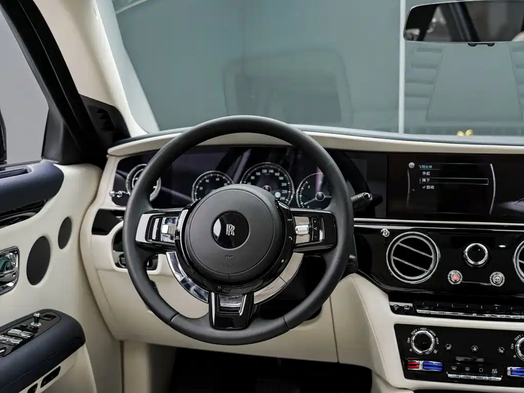 Фото 19 - Rolls-Royce Ghost