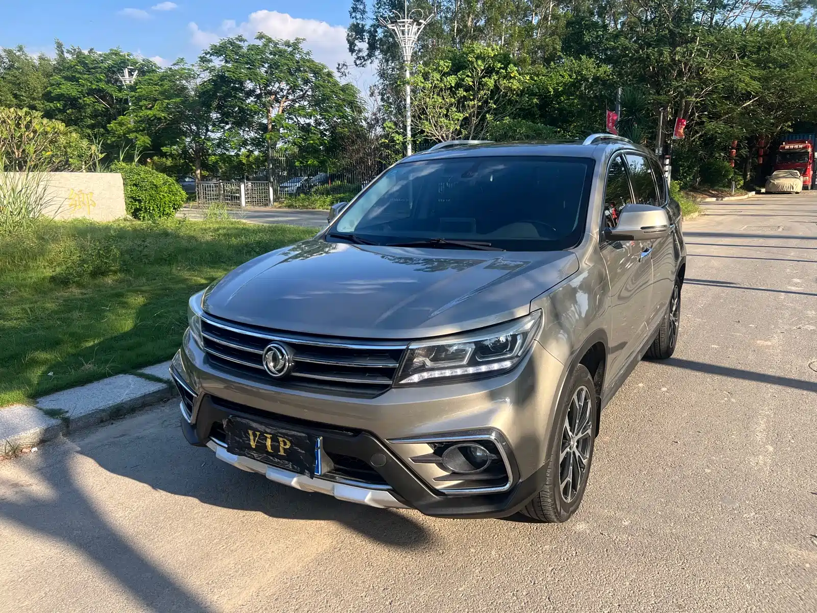 Фото 1 - Dongfeng Fengxing Jingyi X5
