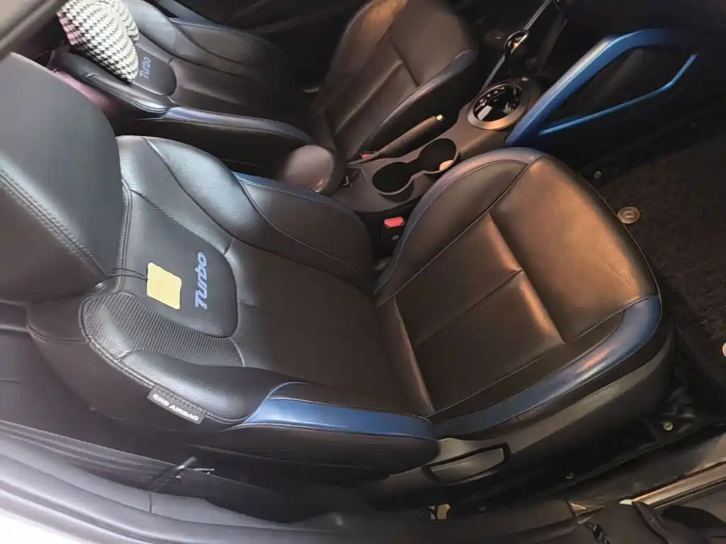 Hyundai Veloster 2015 2012 1.6T Automatic Luxury