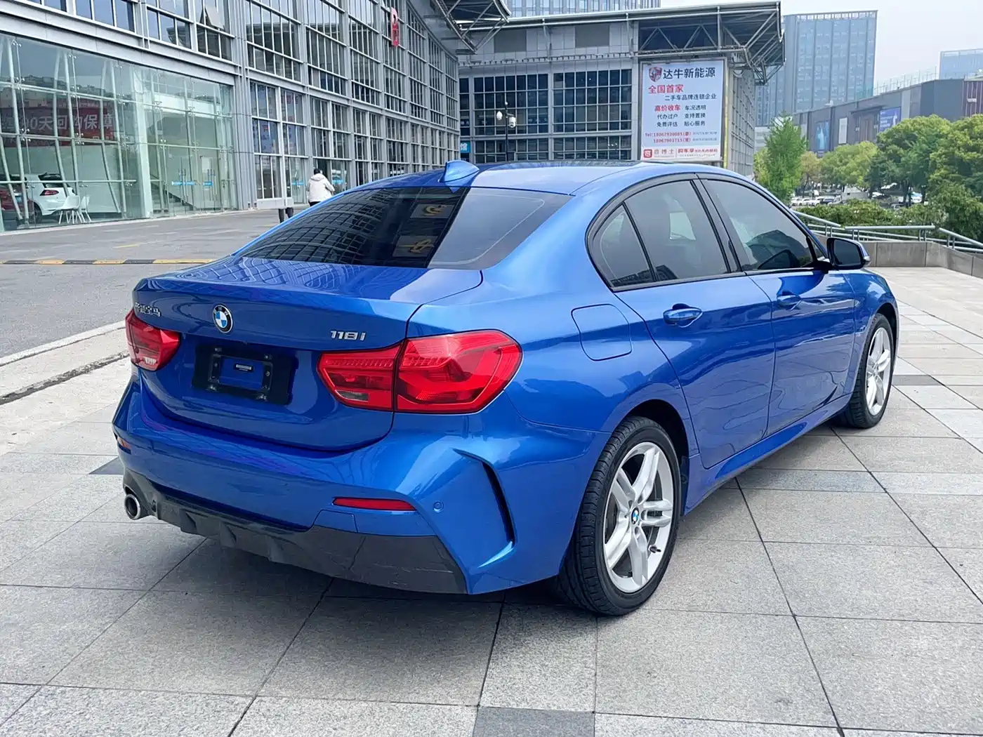 BMW 1 Series 2019 118i M Sport Package фото 3