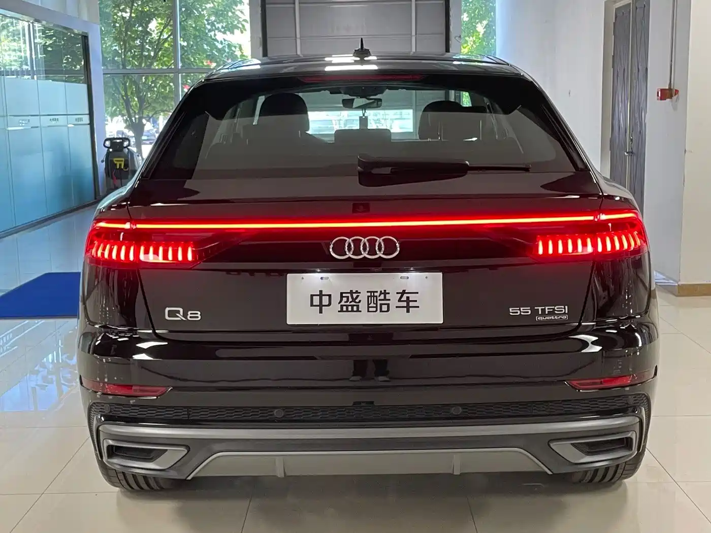 Audi Q8 2024 2023 55 TFSI Luxury Sport