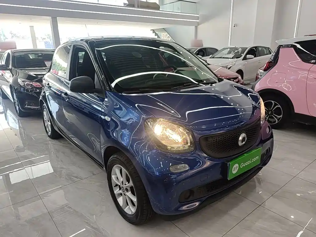 smart forfour 2019 2018 1.0L 52kW Agile Edition