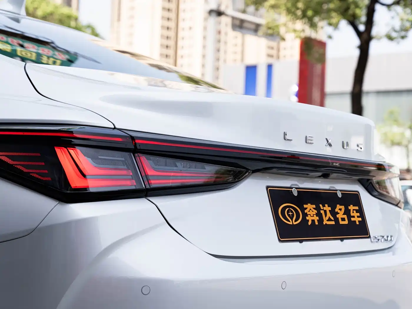 Lexus ES 2025 200 Ultimate Edition фото 7