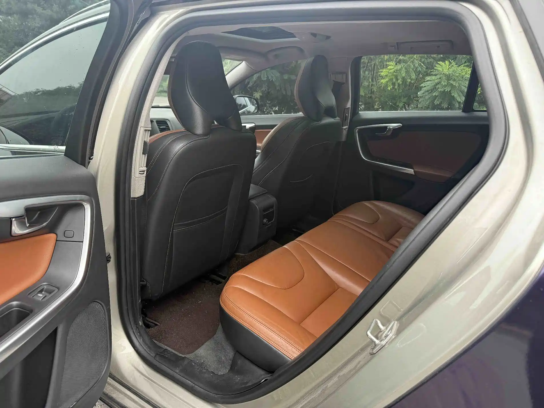 Фото 5 - Volvo V60
