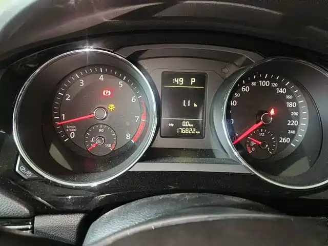 Volkswagen Sagitar 2017 230TSI Automatic Comfort — фото 4