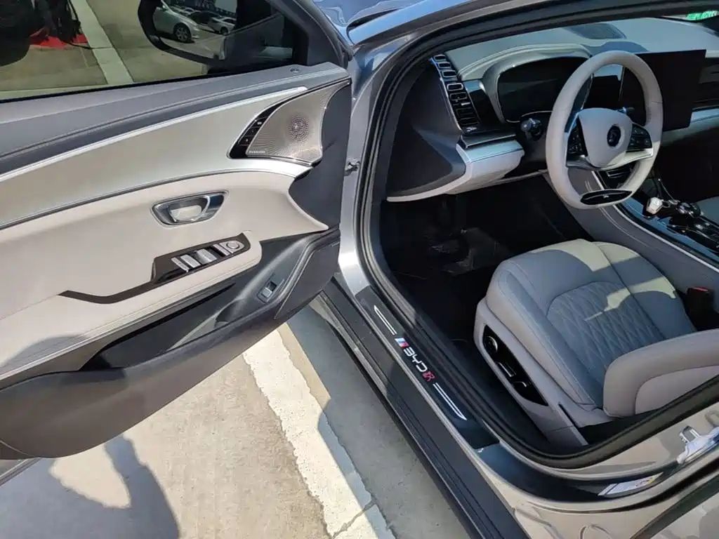 BYD Han 2025 2025 Model EV 605KM Premium Version