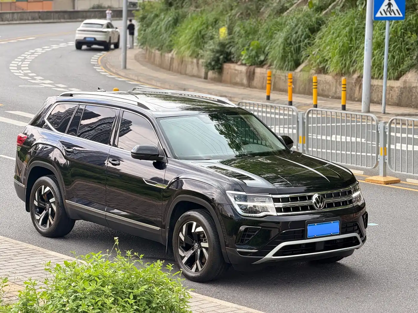 Volkswagen Teramont 2022 380TSI 4MOTION Premium Luxury фото 3