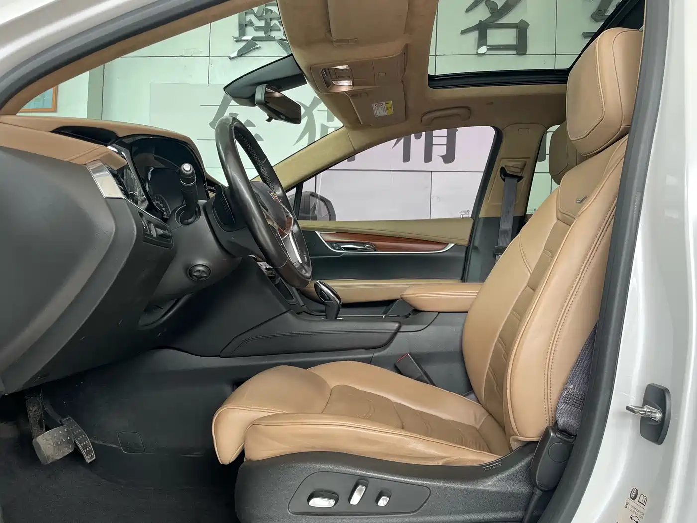 Cadillac XT5 2018 28E 4WD Platinum Edition фото 9