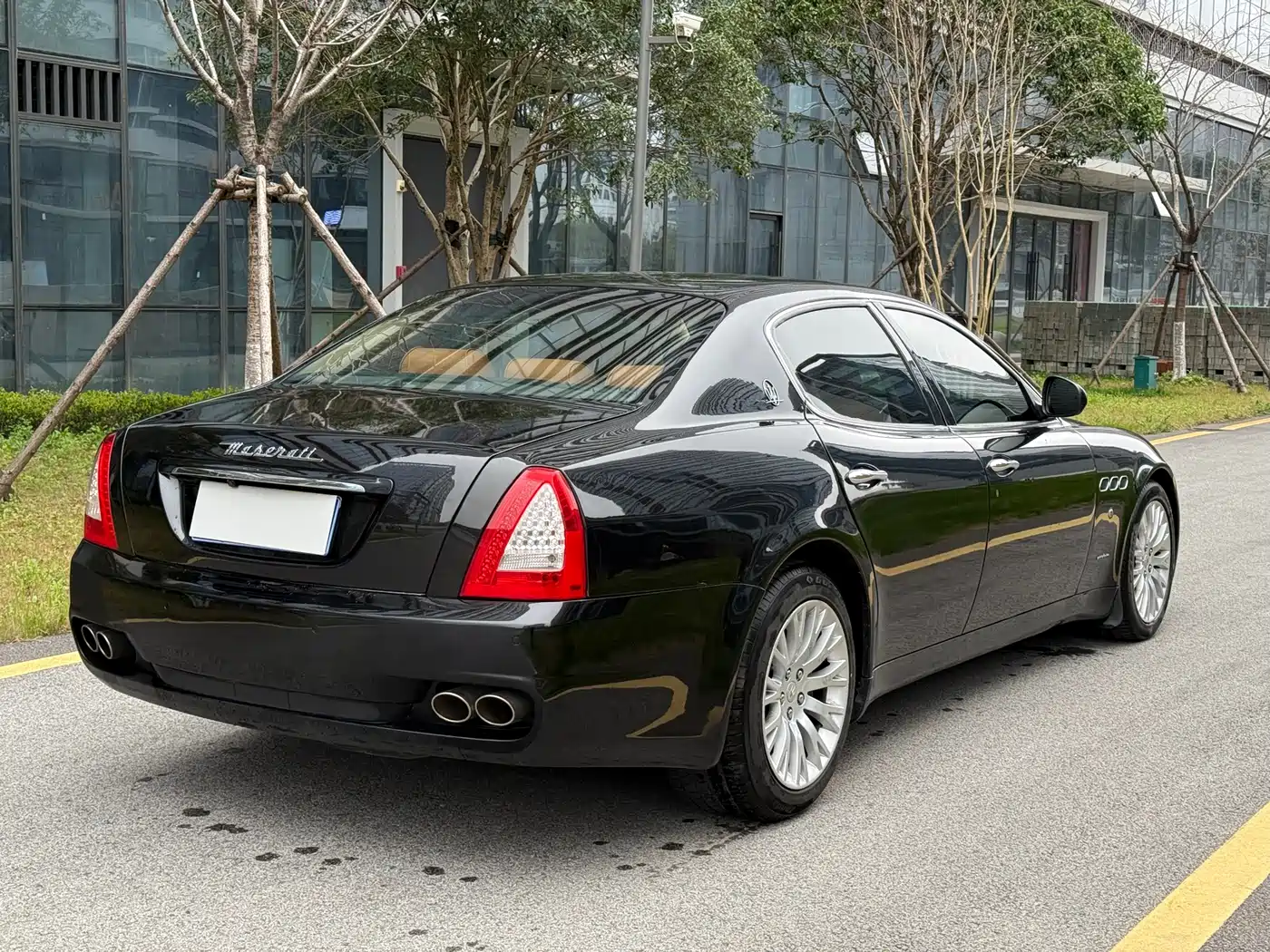 Фото 6 - Maserati Quattroporte