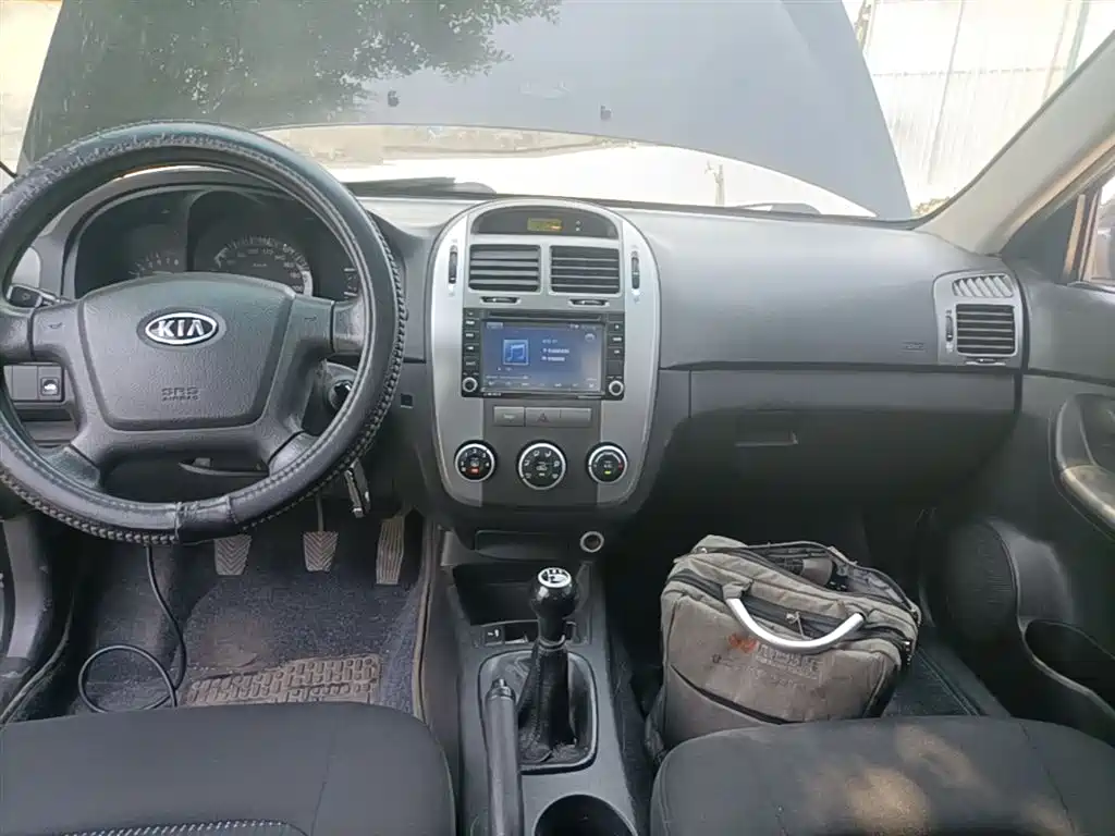 Kia Cerato 2012 1.6L MT GL фото 13