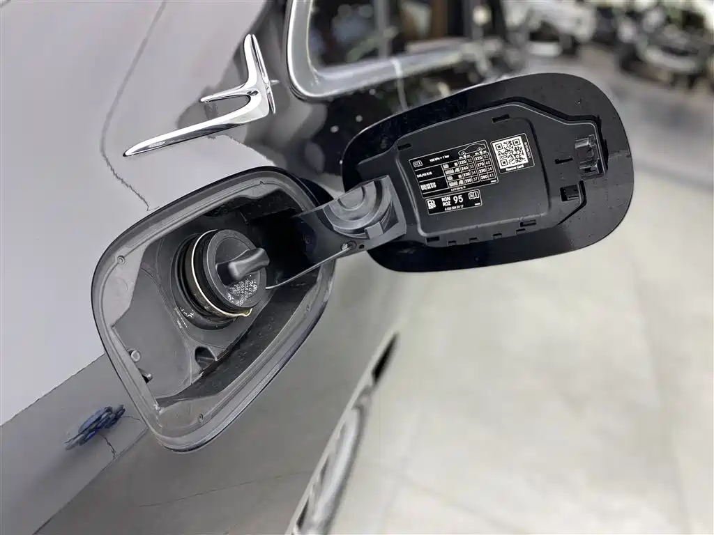 Mercedes-Benz E-Class 2023 E 300 L Fashion фото 28
