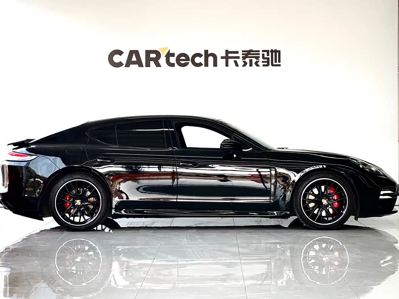 Porsche Panamera 2010 Panamera 3.6L фото 3