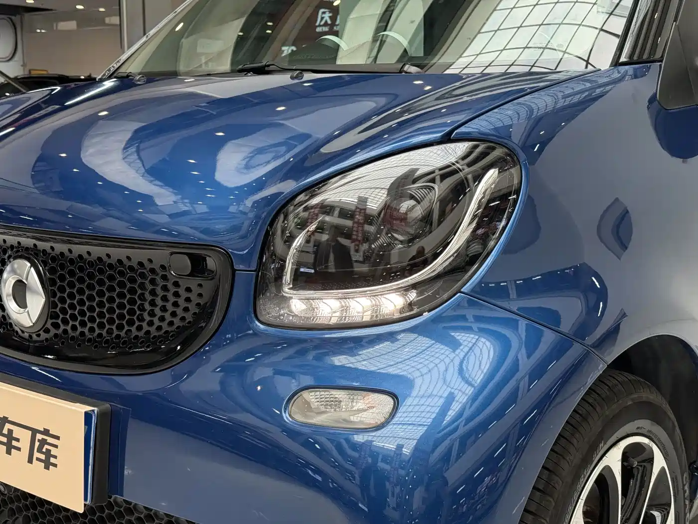 smart fortwo 2015 2015 1.0L 52kW Hardtop Passion Edition